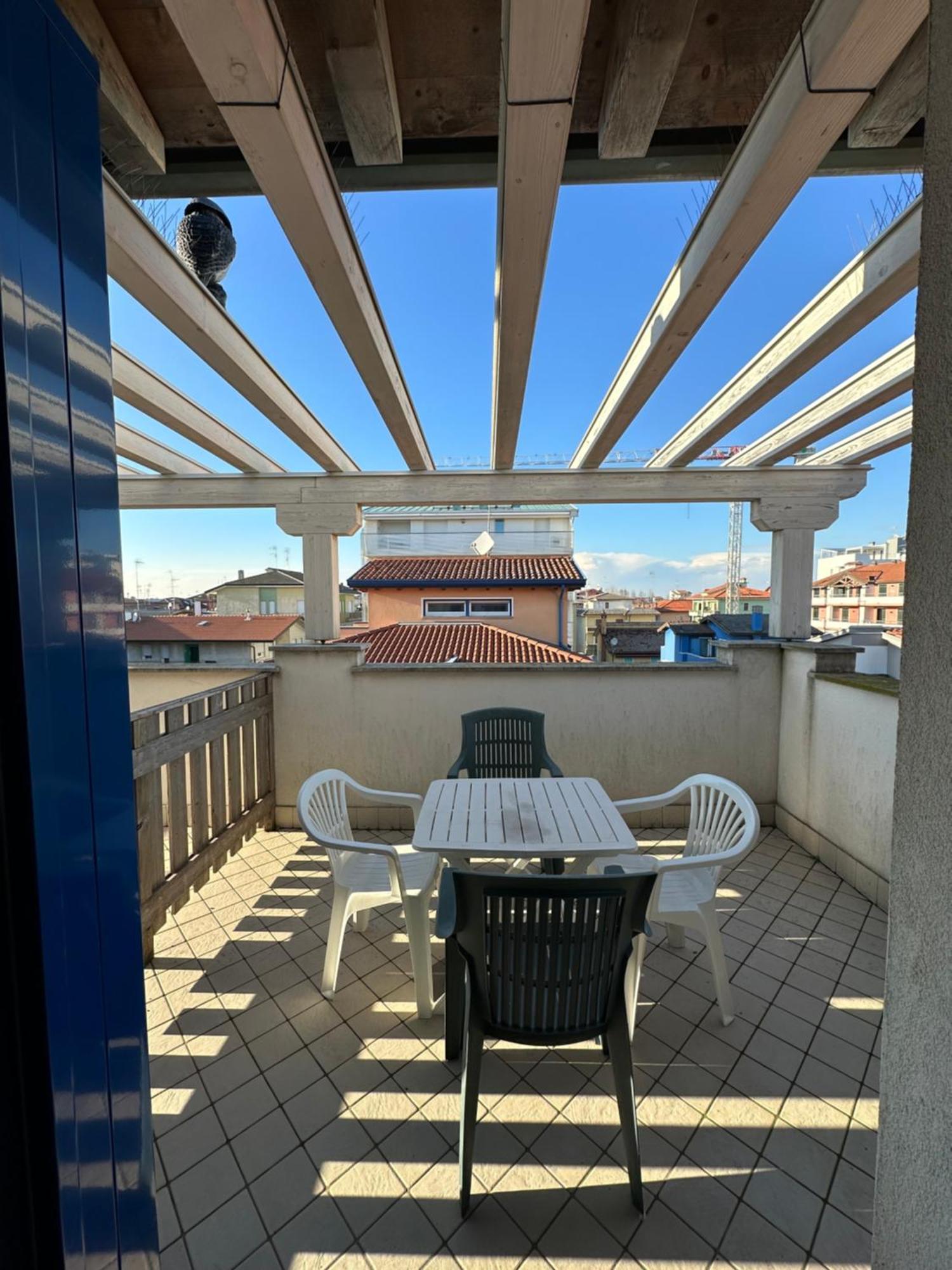 Residence Stefania Attici Su 2 Livelli - Agenzia Cocal Caorle Esterno foto