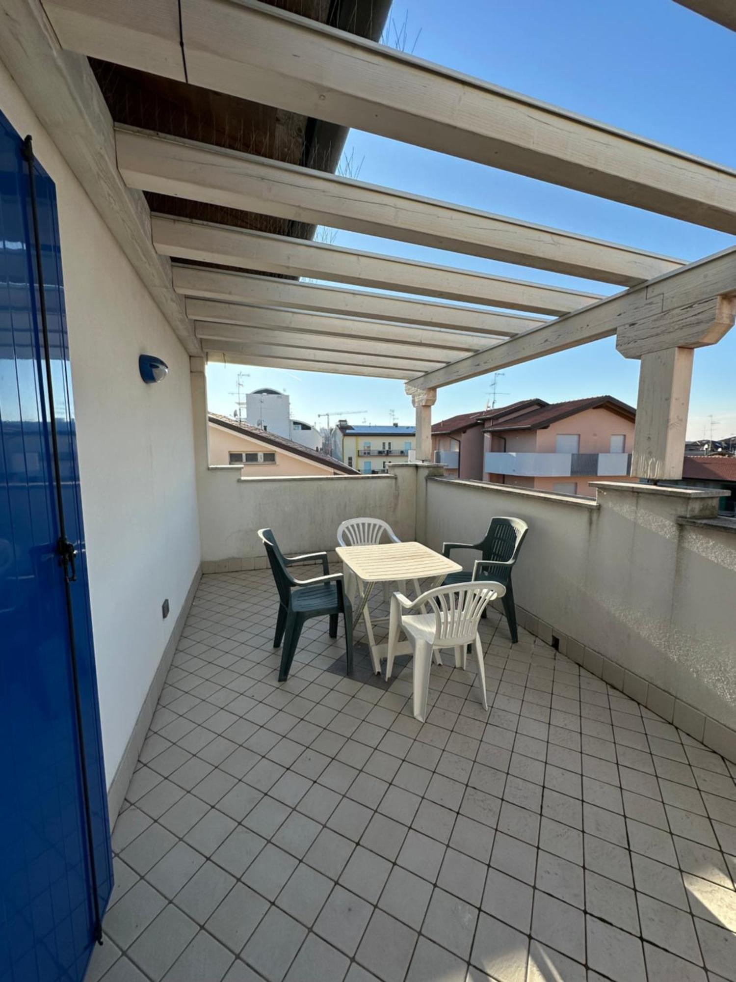 Residence Stefania Attici Su 2 Livelli - Agenzia Cocal Caorle Esterno foto