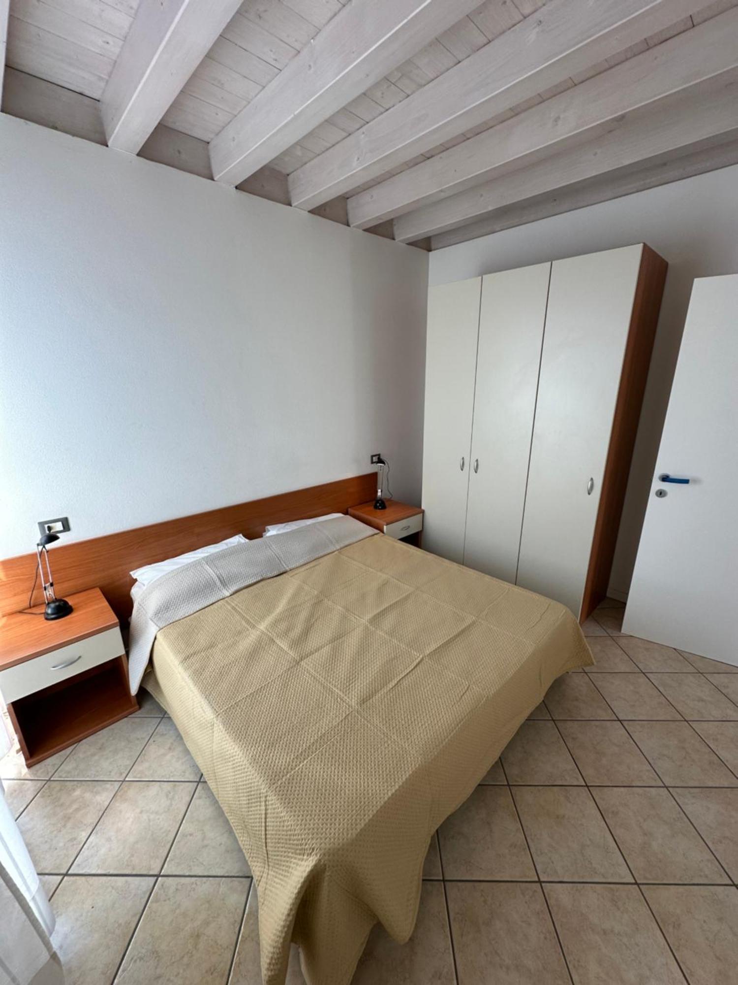 Residence Stefania Attici Su 2 Livelli - Agenzia Cocal Caorle Esterno foto